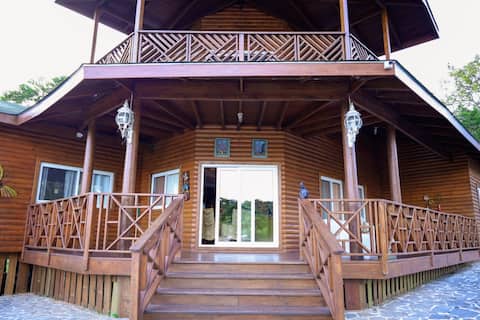 Casa de Campo - Villa Lila.