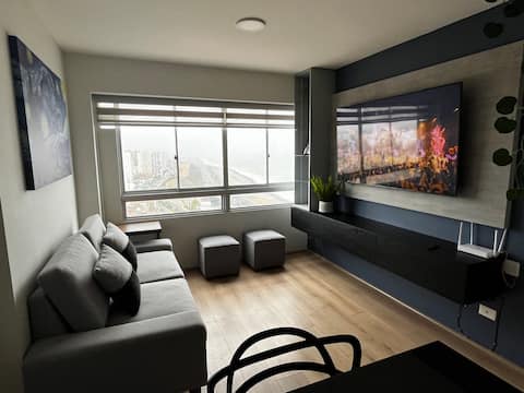 Sea View apartment, close to the airport