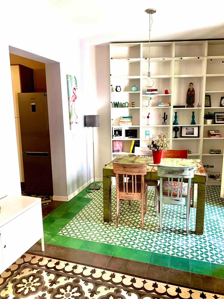 Beautiful vintage flat in La Latina