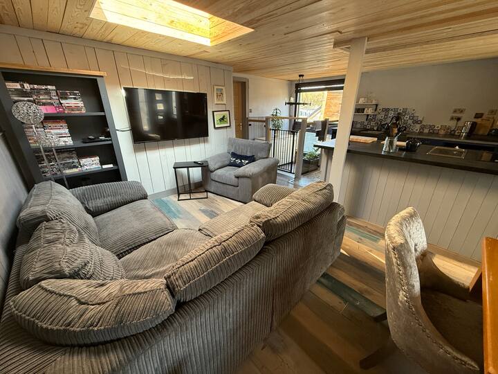 Houseboat Nautigal - Floating Fun! - Isle of Wight