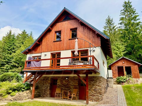 Popular Airbnb listing: Poustka Mountain Chalet in Jilemnice