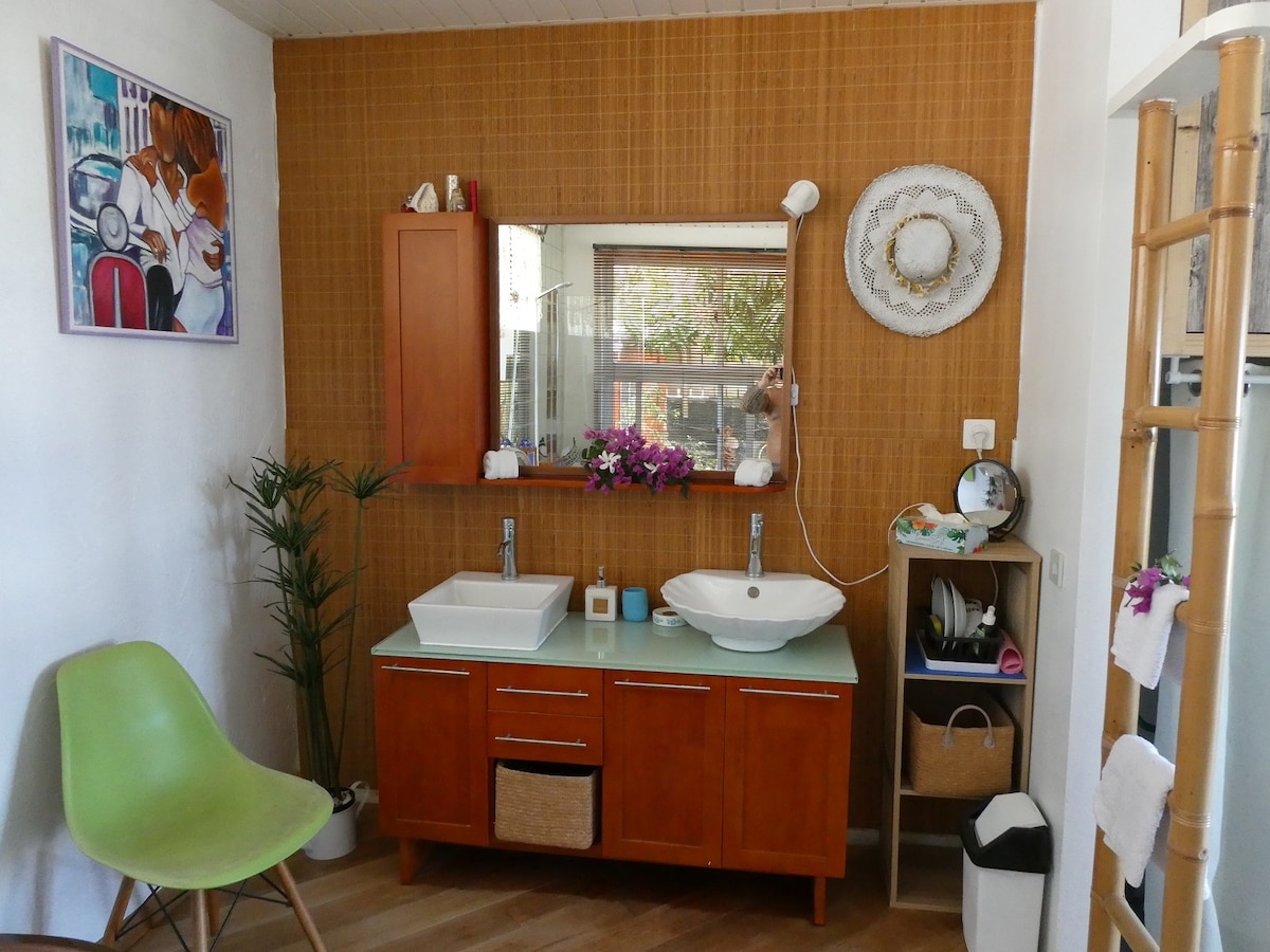 Salle de bain du studio