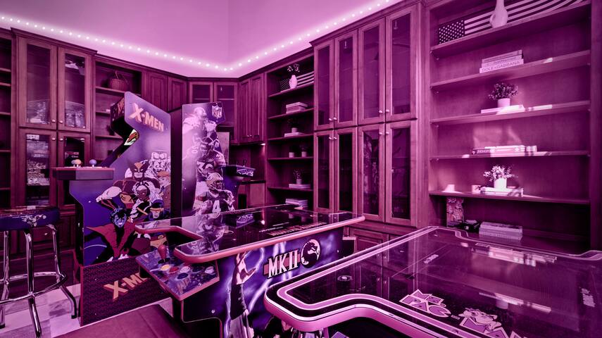 Sleeps 22+|15min ATX & Lake |Theater|Arcade| Sauna gallery image 4