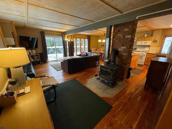 Mountainlife Lodge - Unit 1 (1/2 Duplex) - Harrison Hot Springs