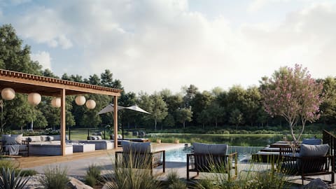 Berry Hill Lake - Cabin with NEW Pool & Hot Tub