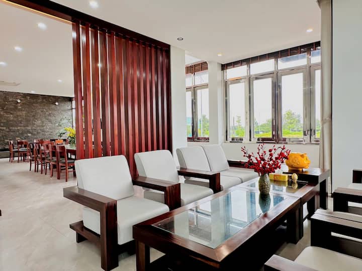 Stylish Modern Villa In Pleiku - Vietnam