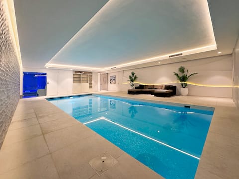 Radlett Eco Mansion -Indoor Pool & Rooftop Jacuzzi