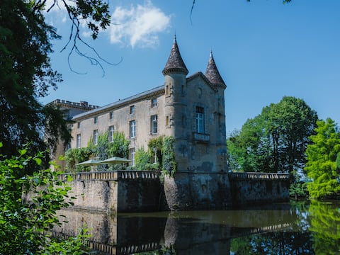 Charming Suite 4 people Château Lamothe