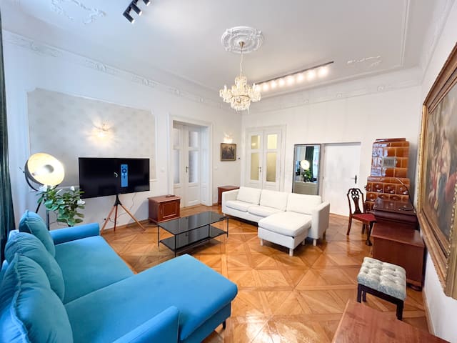 Glory Prague 4 BTH & 4 BDR Residence XXL 120m2