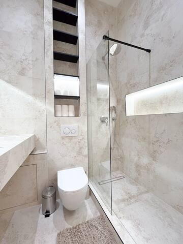 Glory Prague 4 BTH & 4 BDR Residence XXL 120m2 gallery image 5