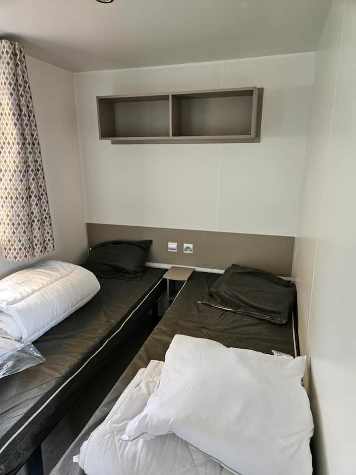 საძინებელი 1