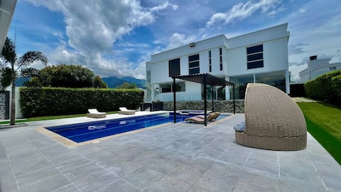 Villa campestre piscina-terraza,5 hab AC-BAÑO PRIV