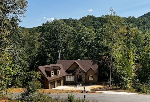 3 BR Mtn home Lk Keowee, Clemson