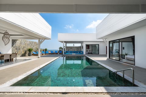 Villa with 7 bedrooms and 2 pools