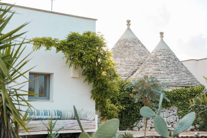 TrulloSanRocco, Trullo sleeps 13 gallery image 2
