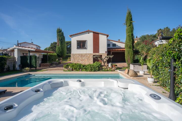 Encantadora Villa, Piscina,Spa,700m de la playa gallery image 2