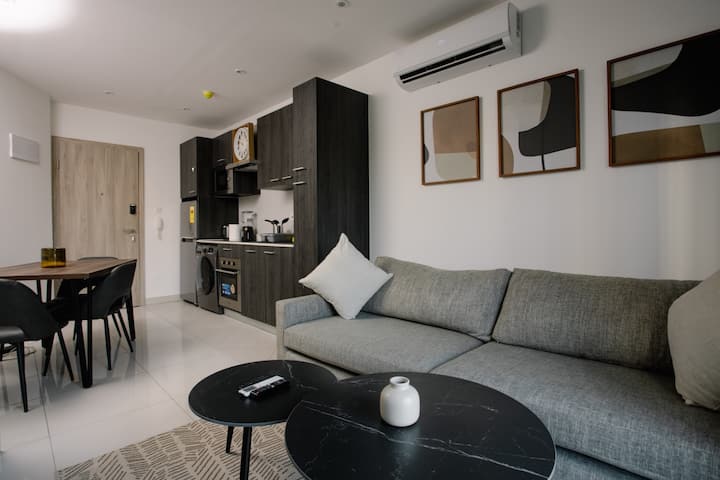1 Bedroom At The Loxwood House In East Legon - Ghana
