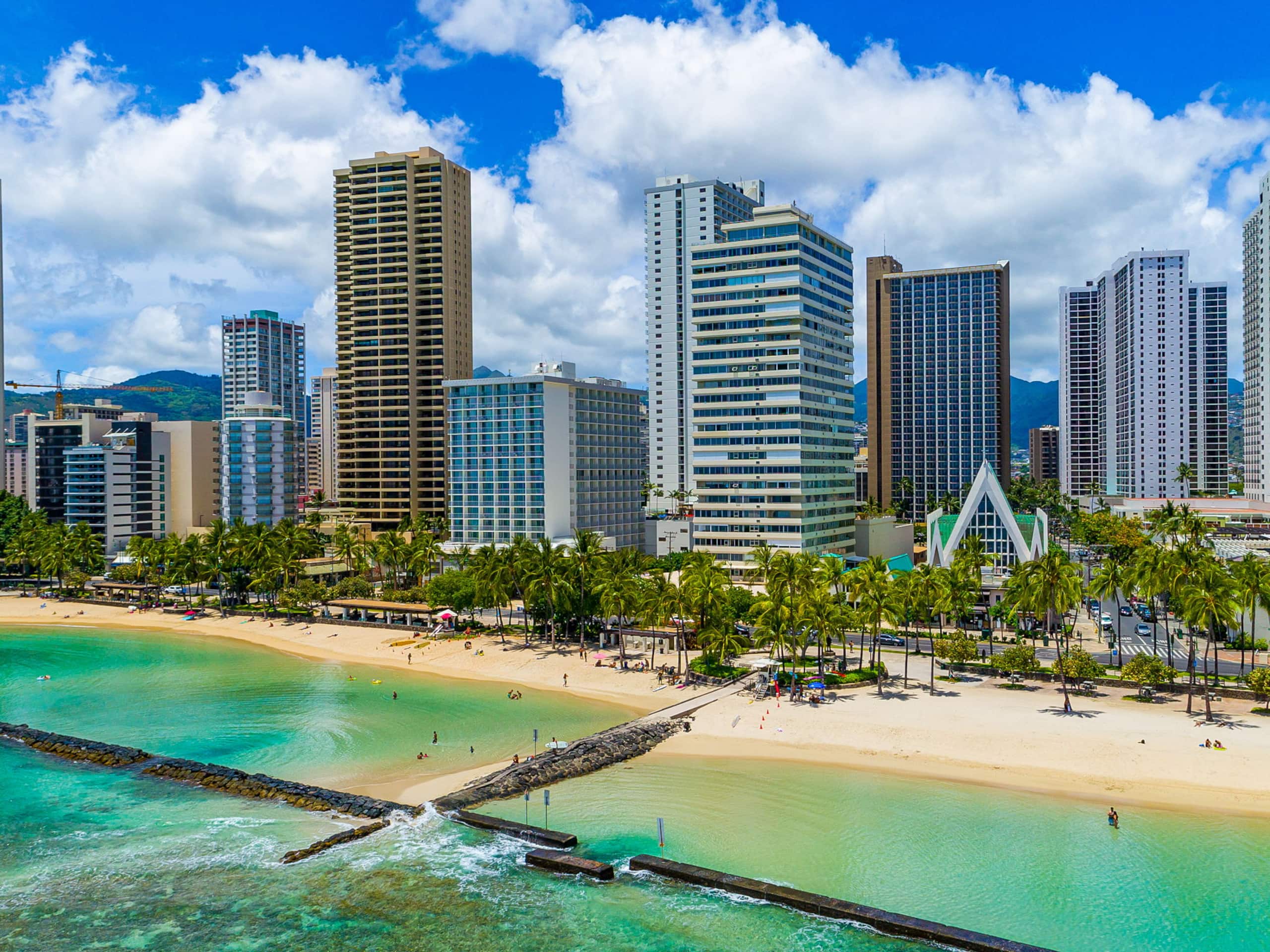 Cozy 1 Bed in Waikiki w/ Parking - Image 22
