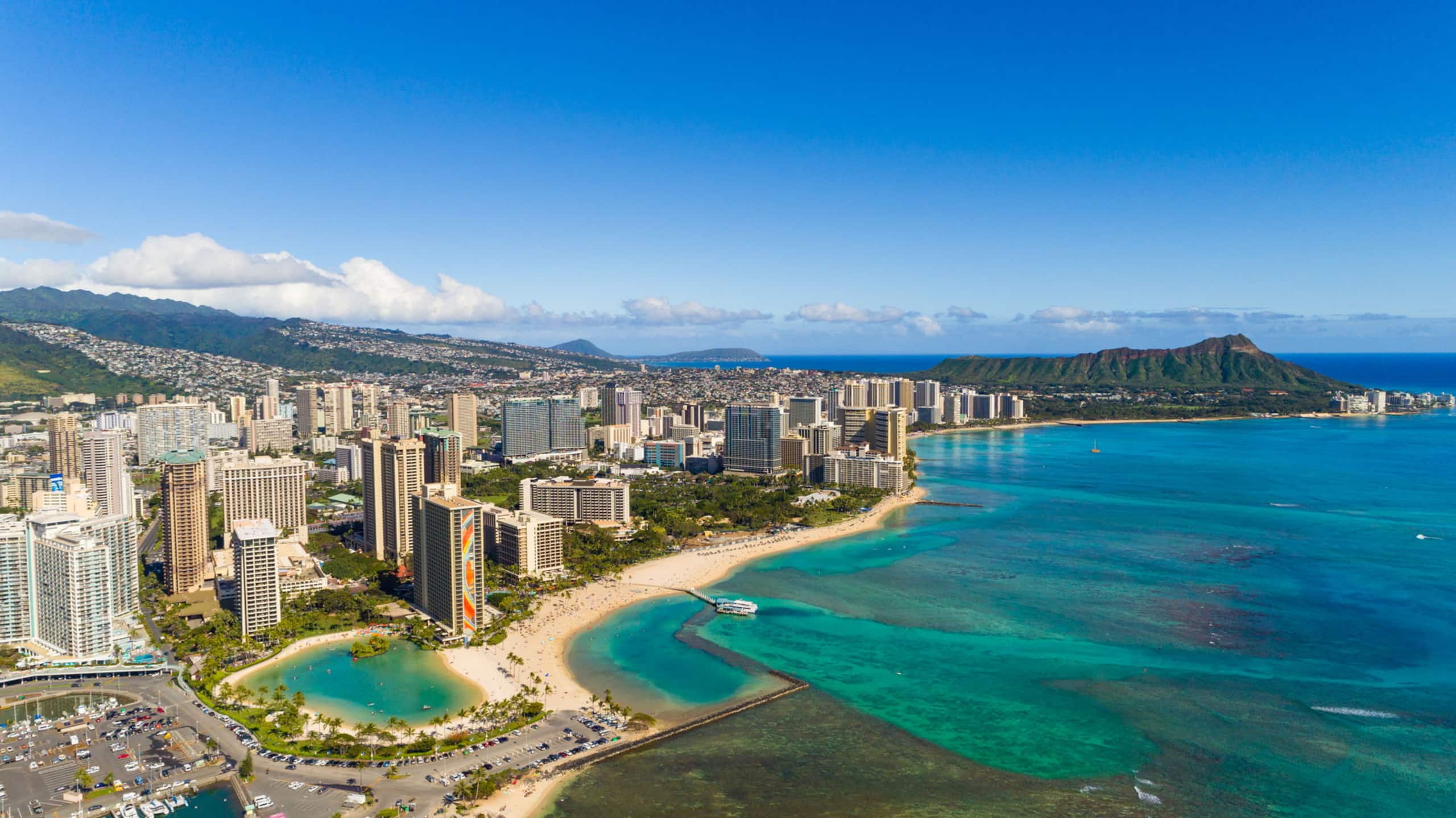 Cozy 1 Bed in Waikiki w/ Parking - Image 18