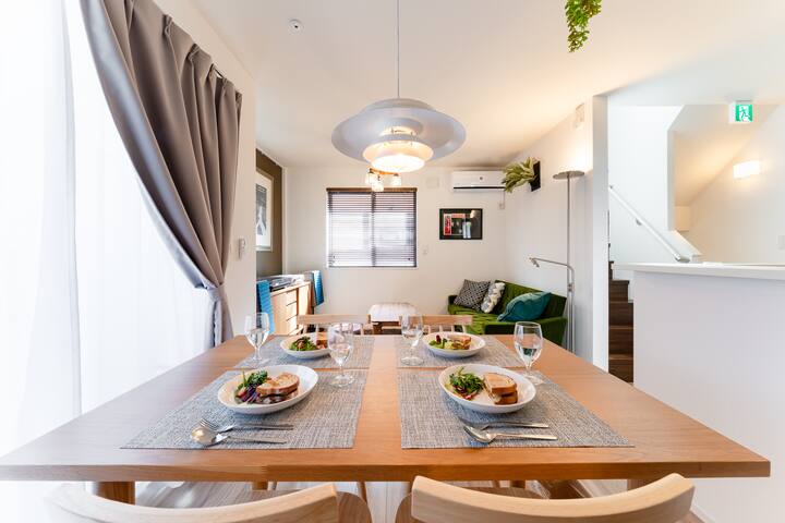 3BR/10min Roppongi/14min Shibuya/Simmons/100㎡/ gallery image 2