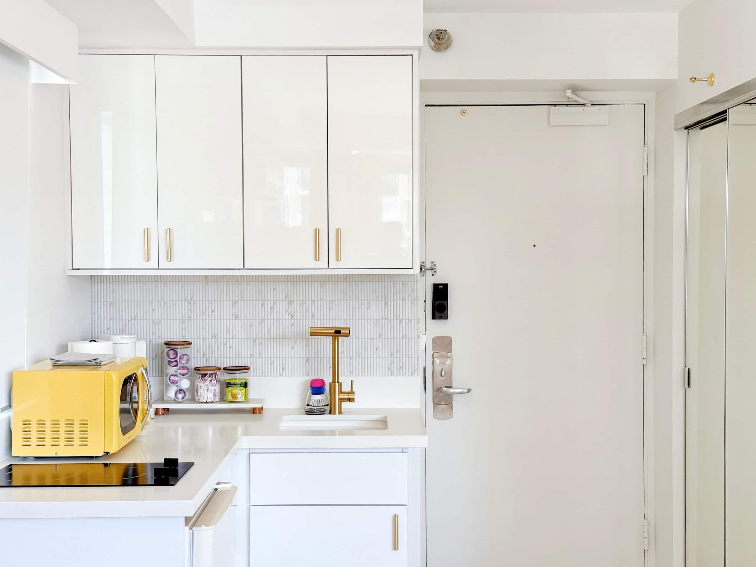 Chic & Cozy-Central Waikiki-King Studio-Renovated! - Image 19