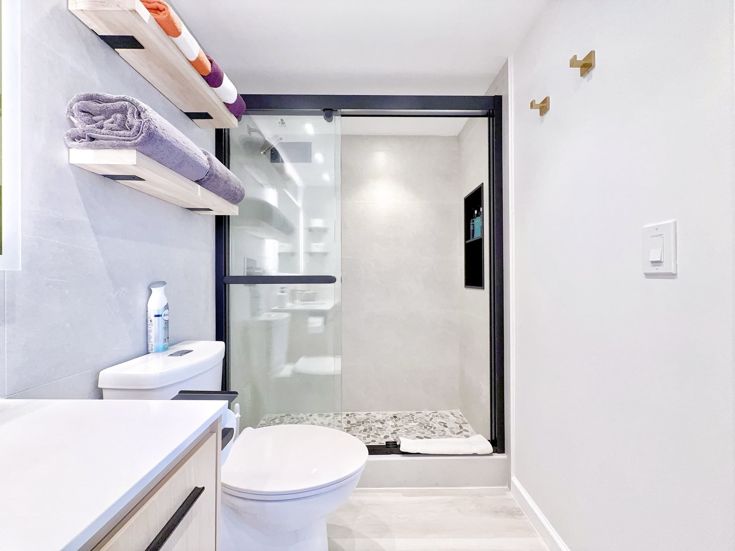 Chic & Cozy-Central Waikiki-King Studio-Renovated! - Image 28
