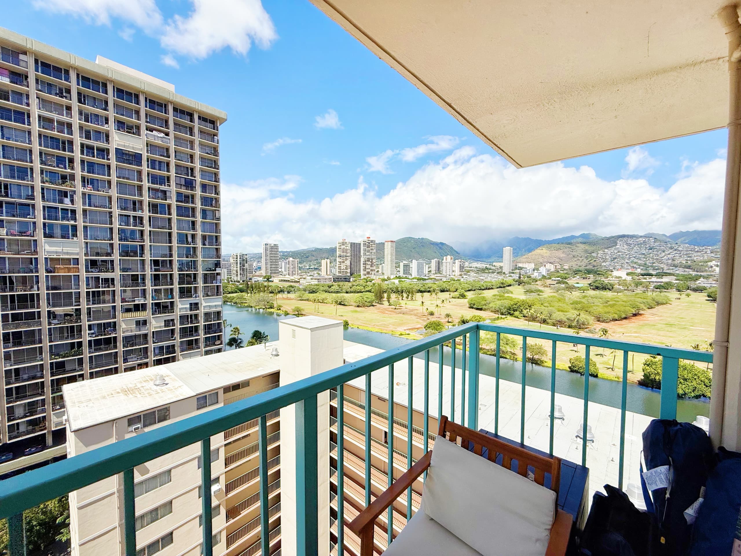 Chic & Cozy-Central Waikiki-King Studio-Renovated! - Image 34