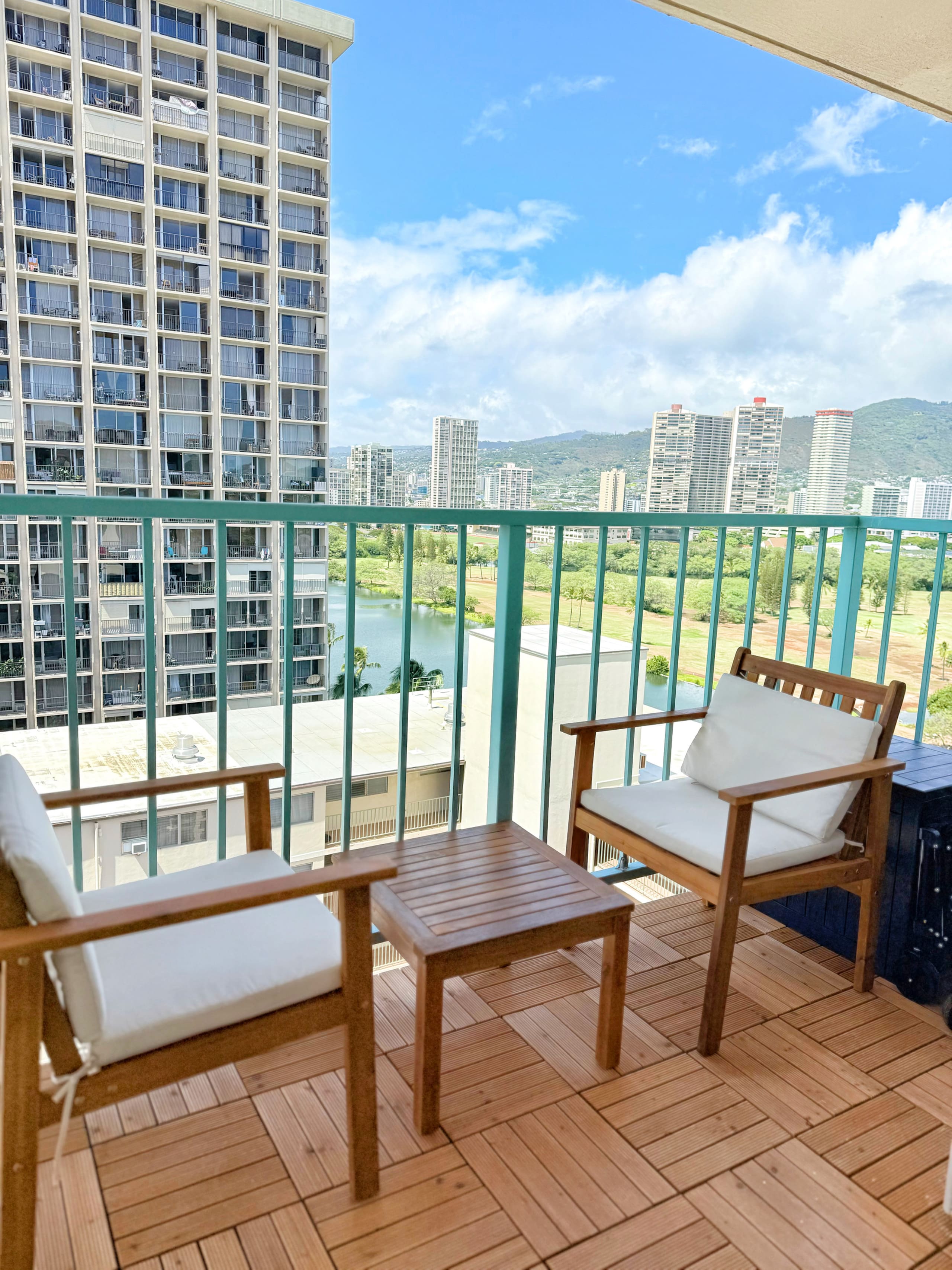 Chic & Cozy-Central Waikiki-King Studio-Renovated! - Image 31