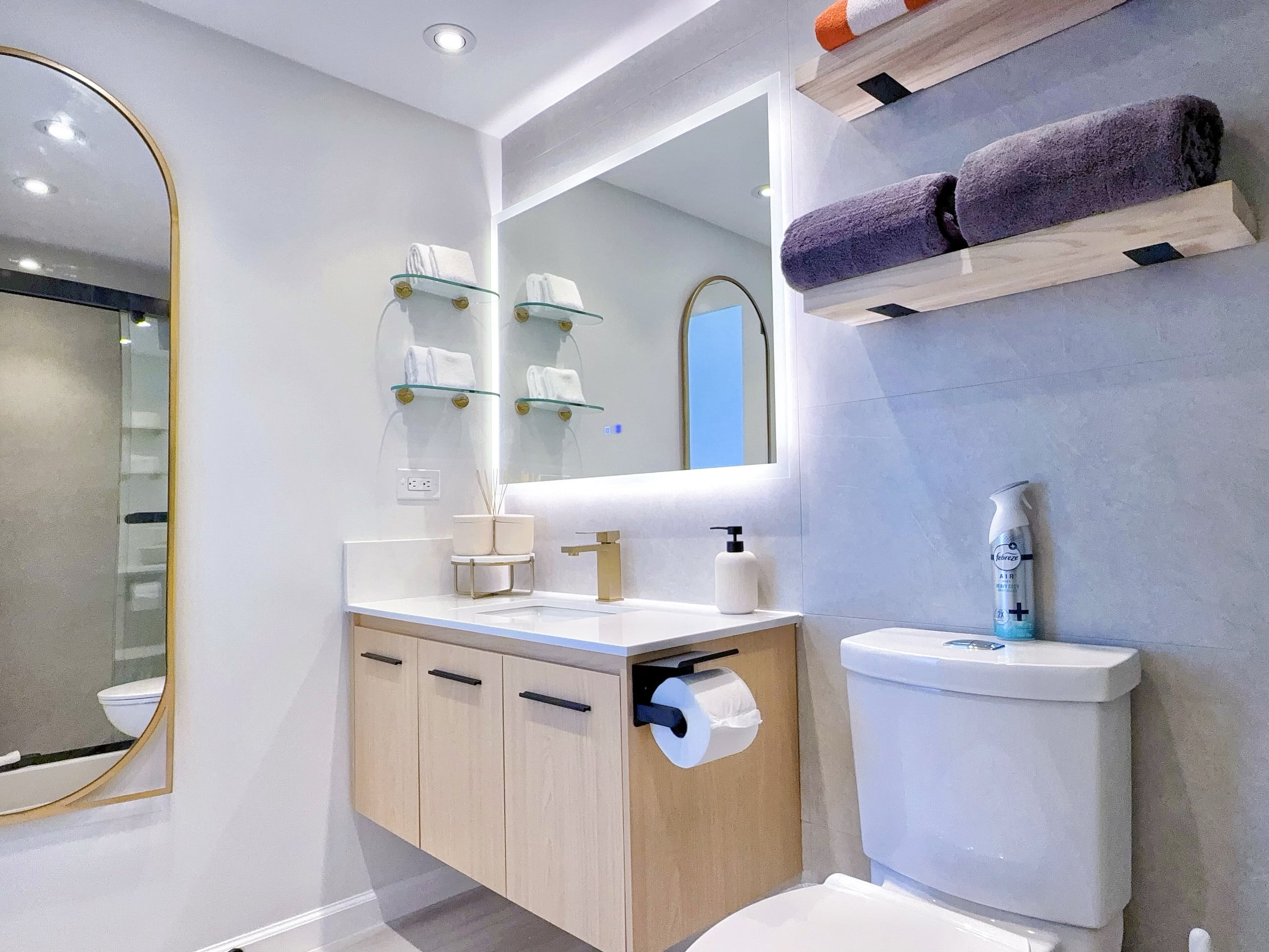 Chic & Cozy-Central Waikiki-King Studio-Renovated! - Image 27