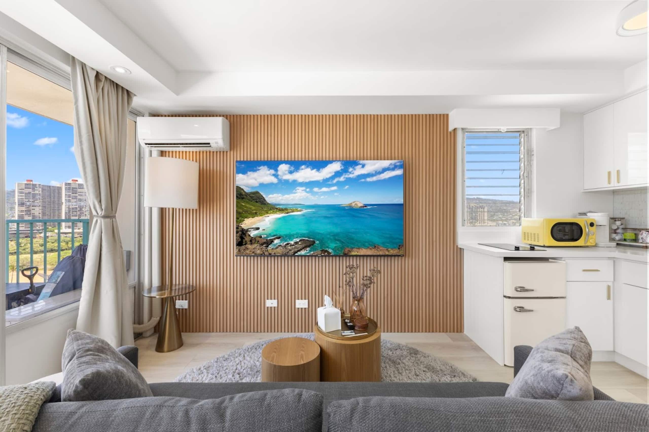 Chic & Cozy-Central Waikiki-King Studio-Renovated! - Image 9