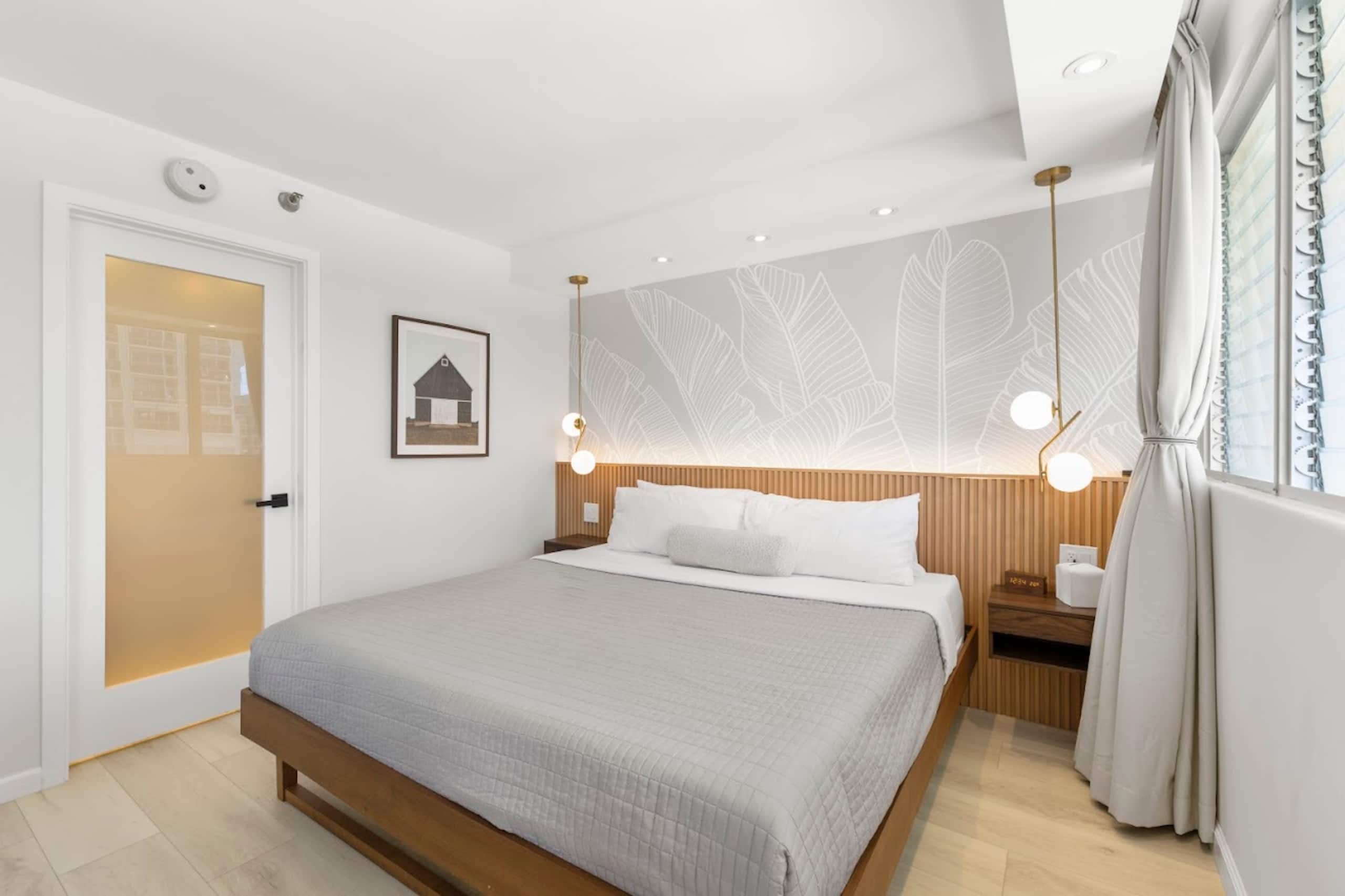 Chic & Cozy-Central Waikiki-King Studio-Renovated! - Image 7