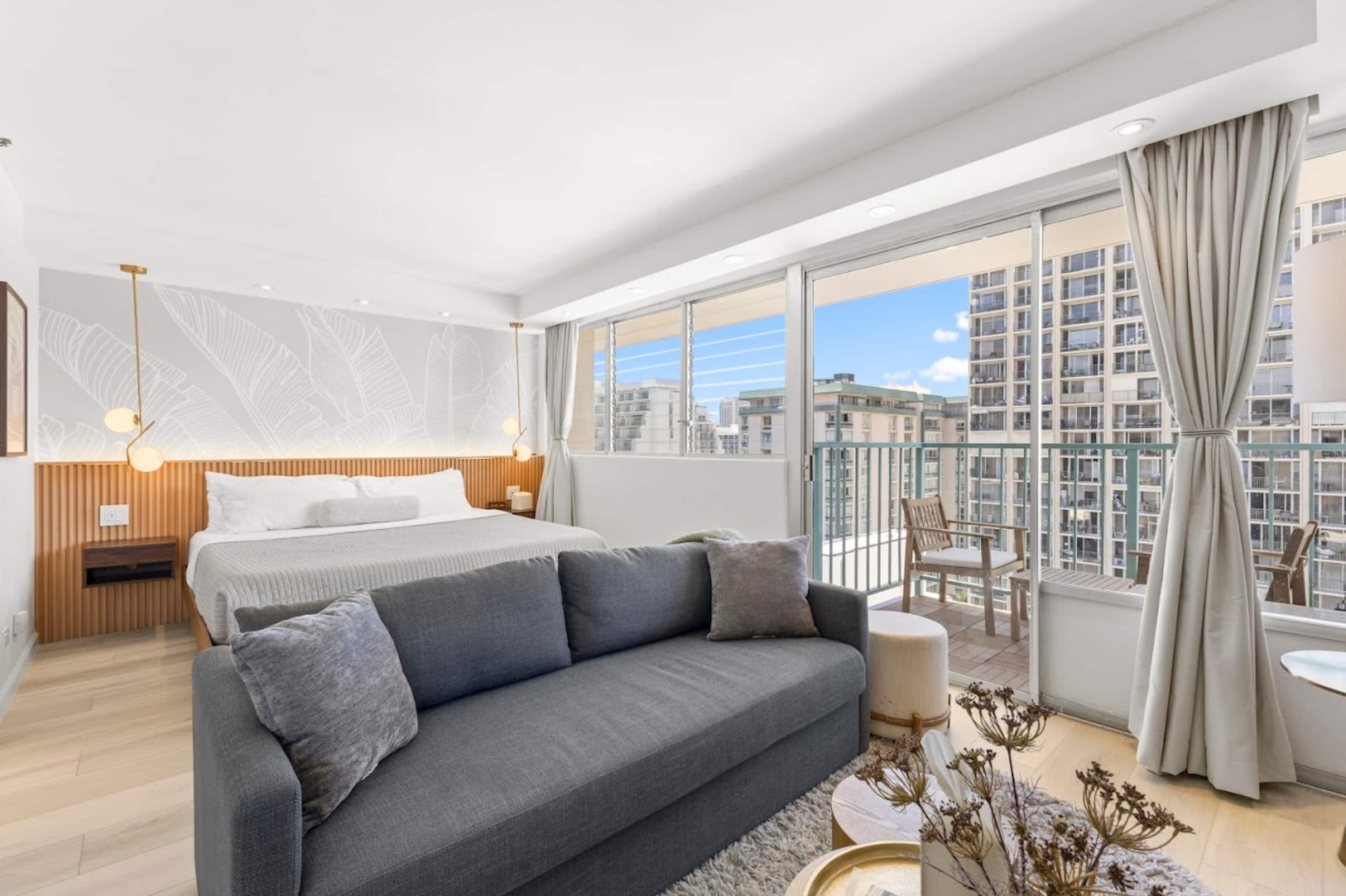 Chic & Cozy-Central Waikiki-King Studio-Renovated! - Image 6