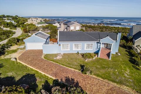 Mocha Bay House
