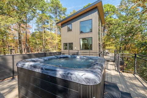 The Swallow Treehouse, Sleeps 6