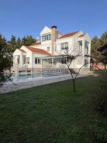 6+2 Keyifli ve konforlu Villa gallery image 2