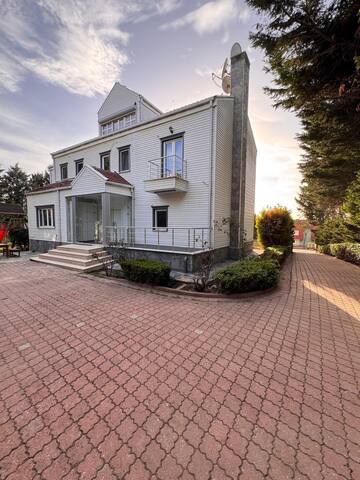 6+2 Keyifli ve konforlu Villa gallery image 5