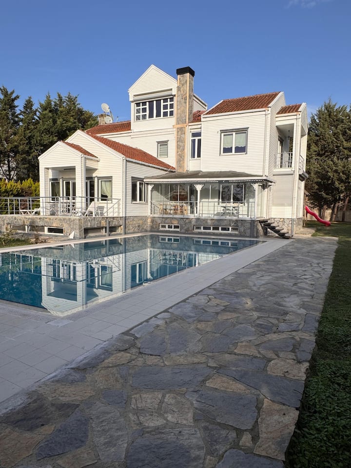 6+2 Detached Villa Garden-Barbecue-Billiards-Fireplace…