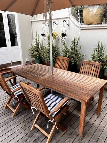 Upmarket, central Newlands home gallery image 5