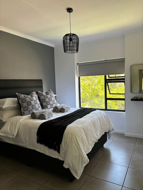 Modern Luxury Apartment