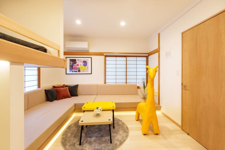 【MH東池袋】サンシャイン徒歩５分！120㎡貸切の一軒家大人数向き！バス３・トイレ３・キッズスペース