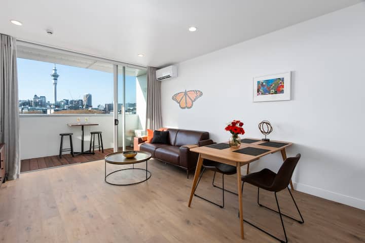 City Views, Quiet, Pool, Gym, Super King, Parking - Auckland