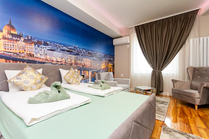 Wake up refreshed in this light-filled room, where comfort meets minimalist design.

