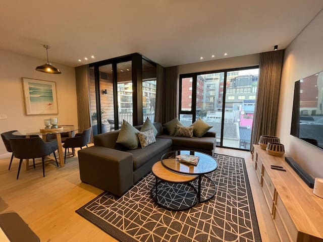 Old Cape Quarter Luxury | King Beds | Views