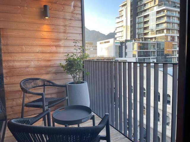 Old Cape Quarter Luxury | King Beds | Views gallery image 4