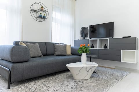 Popular Airbnb listing: Smart apartment in Simmering
