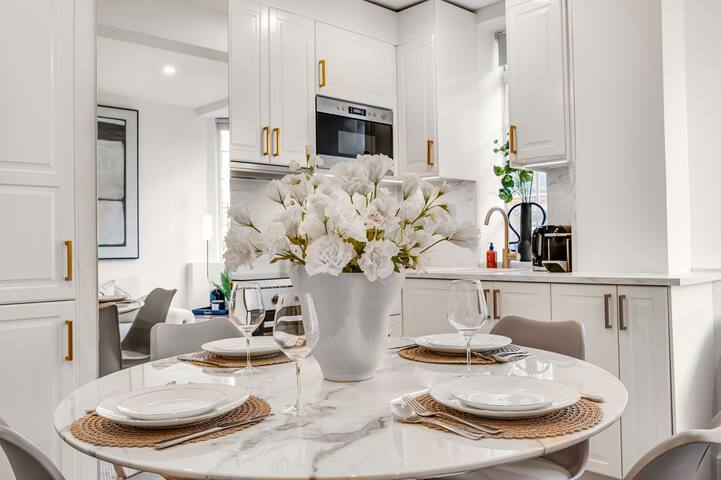 Chelsea Apartment in a Prime Central Location gallery image 4