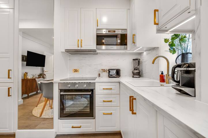 Chelsea Apartment in a Prime Central Location gallery image 5