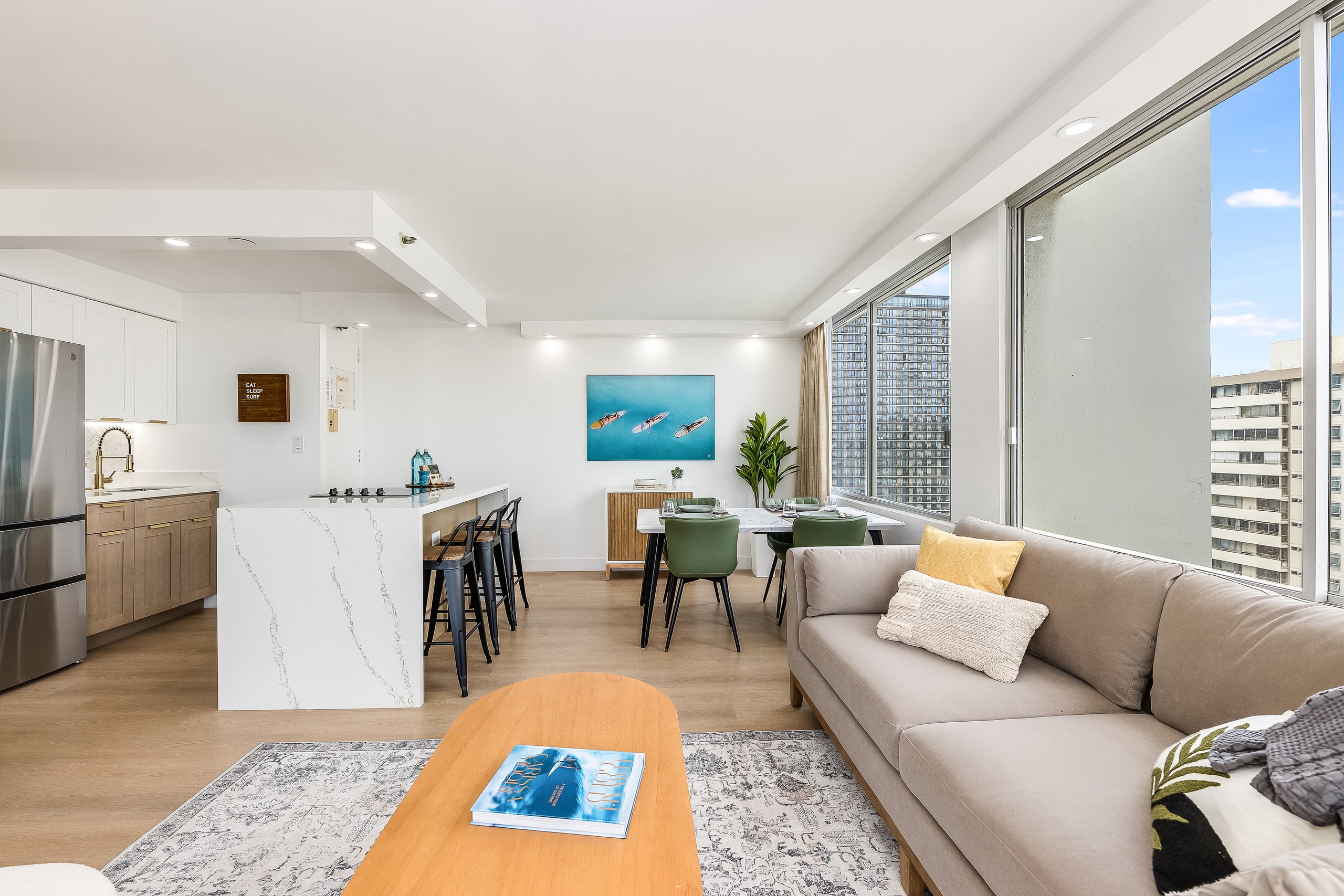 New Remodel 1 BR Modern Condo 5 Min Walk to Beach - Image 4