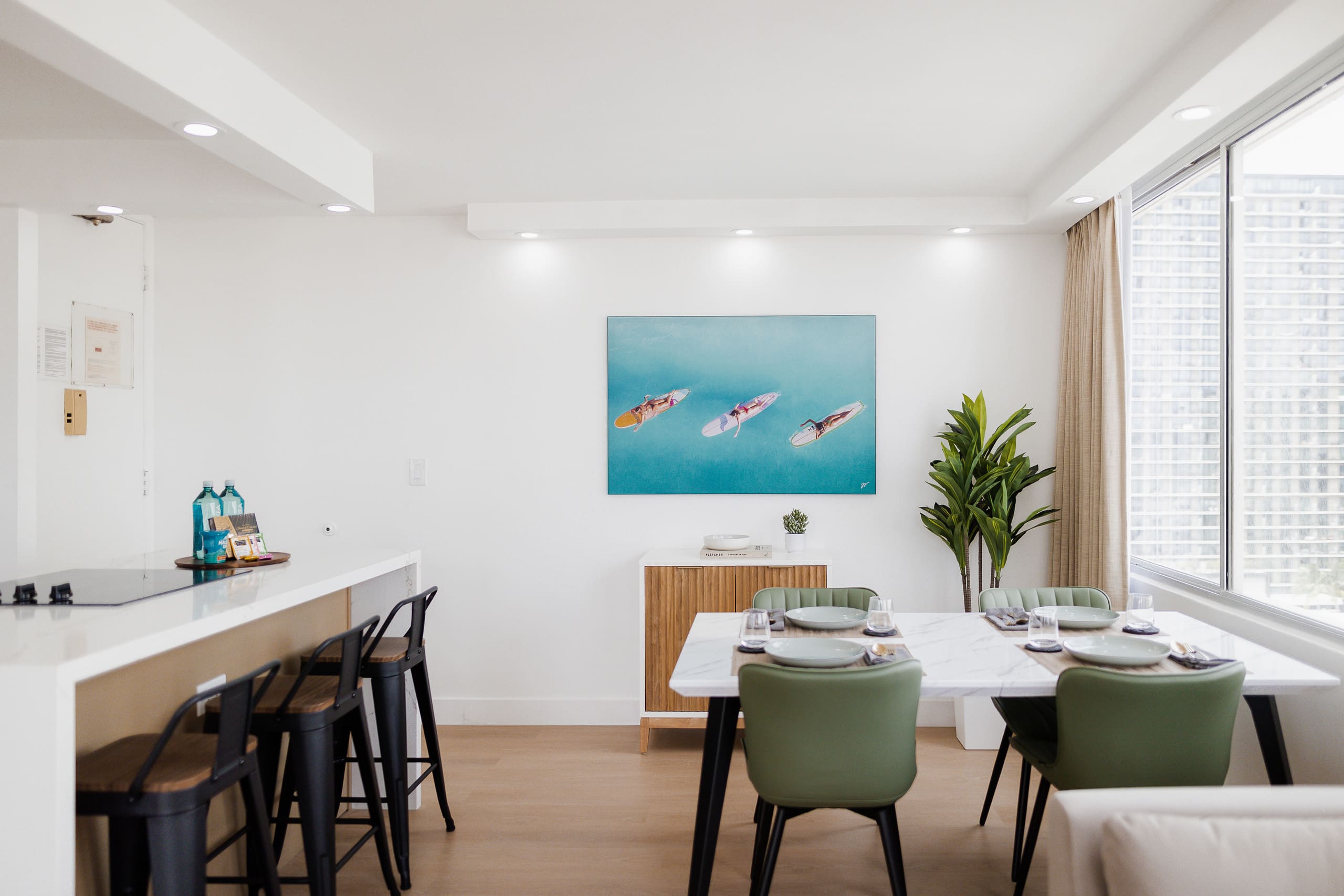 New Remodel 1 BR Modern Condo 5 Min Walk to Beach - Image 27