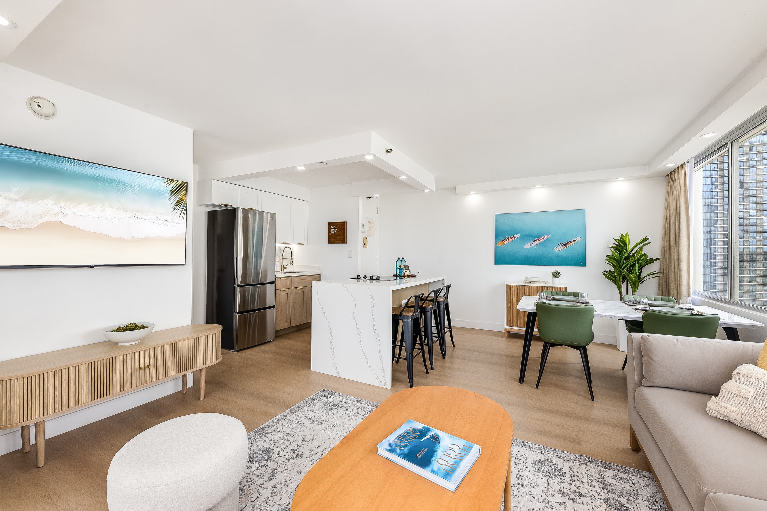 New Remodel 1 BR Modern Condo 5 Min Walk to Beach - Image 9